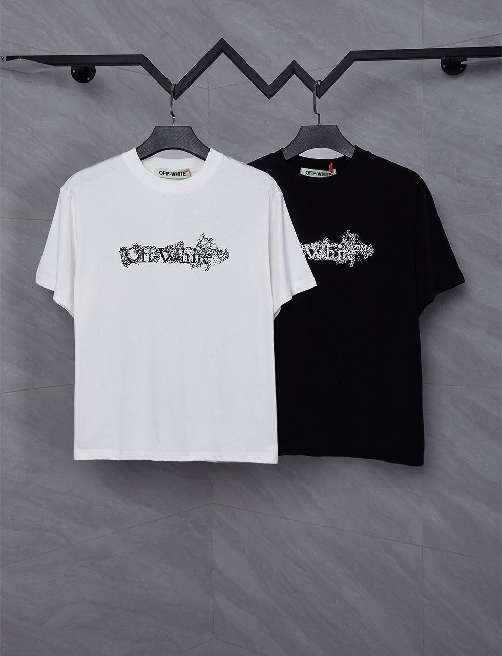 OFF-WHITE™ Graffiti Logo Print Short-Sleeve T-Shirt