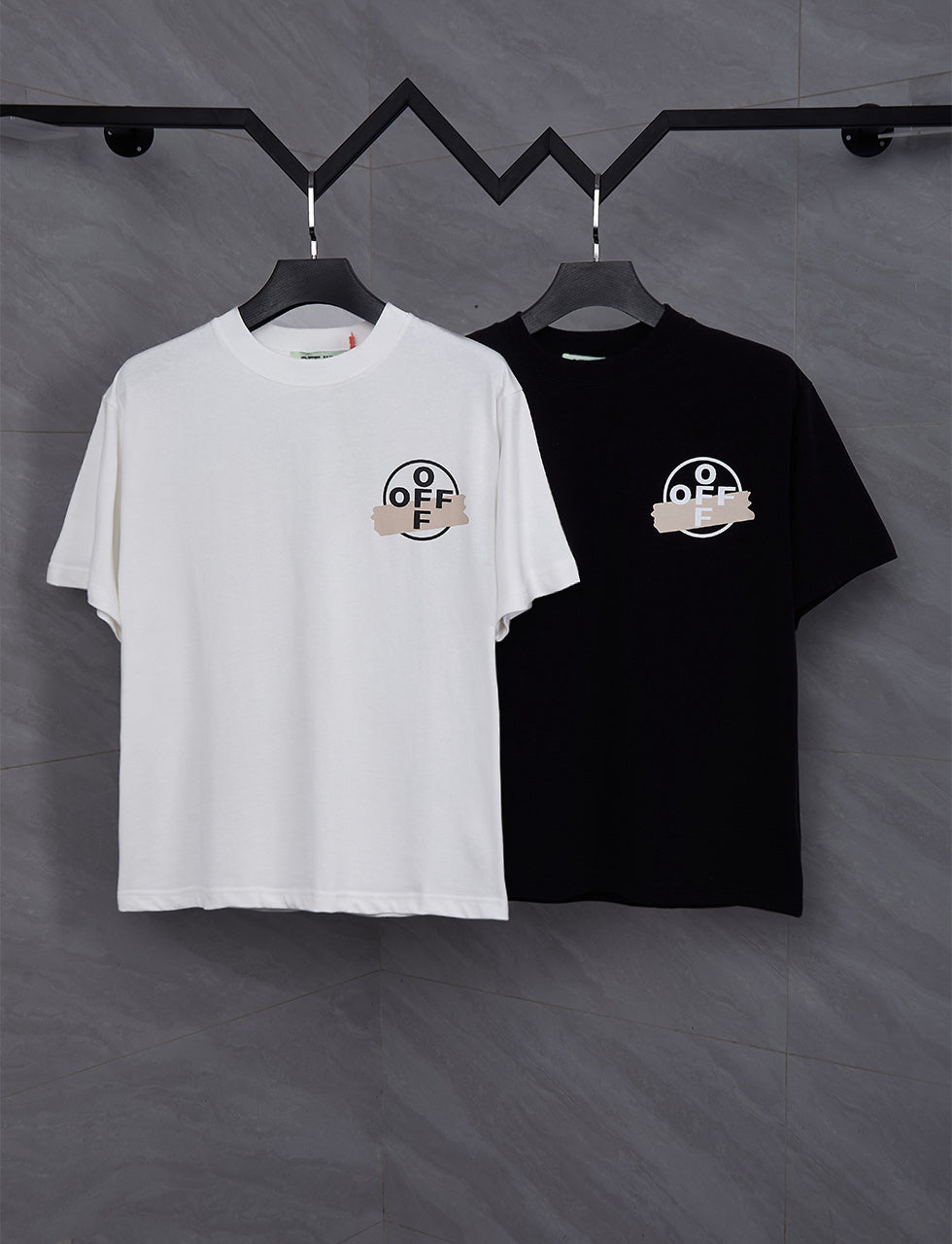 OFF-WHITE™ Arrow Patch Pocket Graphic Short-Sleeve T-Shirt