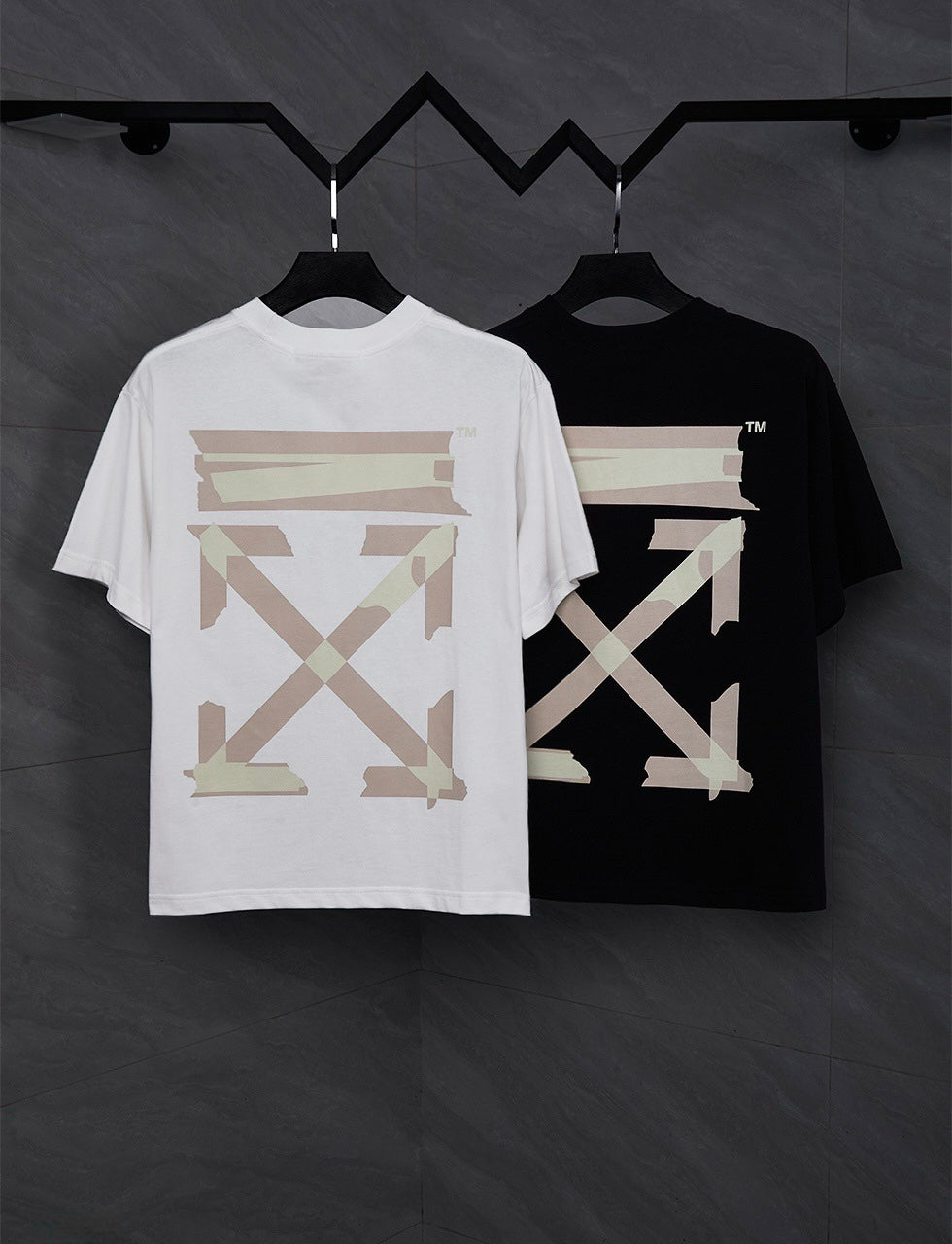 OFF-WHITE™ Arrow Patch Pocket Graphic Short-Sleeve T-Shirt