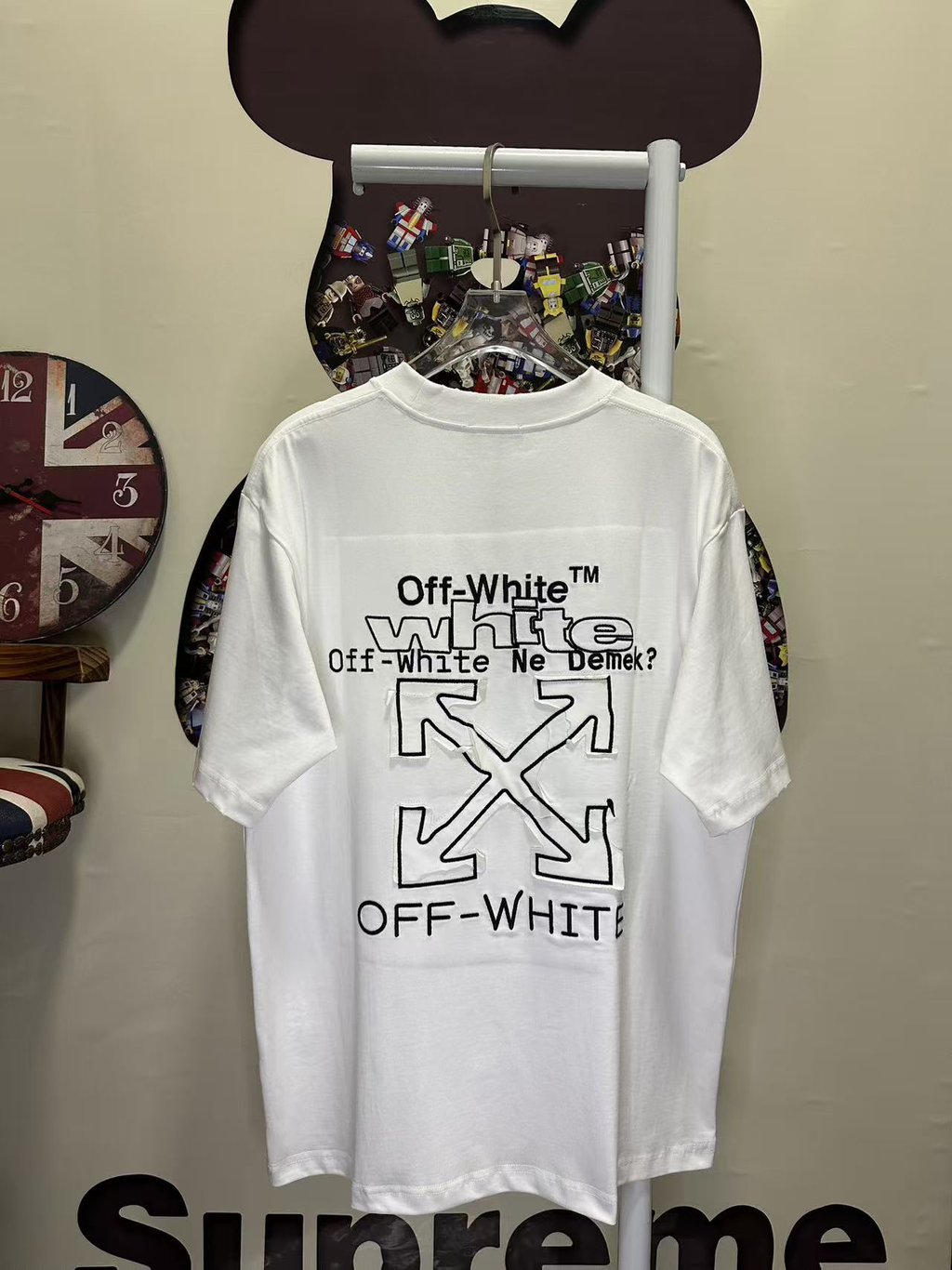 Off-White x Supreme Diagonal Arrow Graphic Crewneck T-Shirt