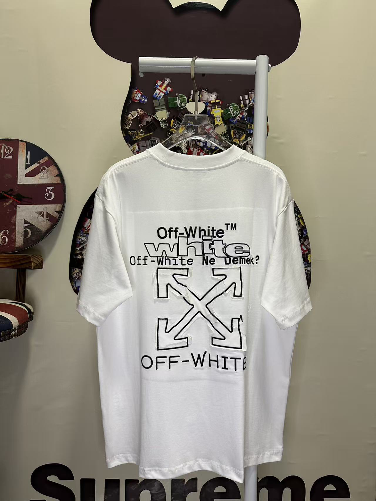 Off-White x Supreme Diagonal Arrow Graphic Crewneck T-Shirt