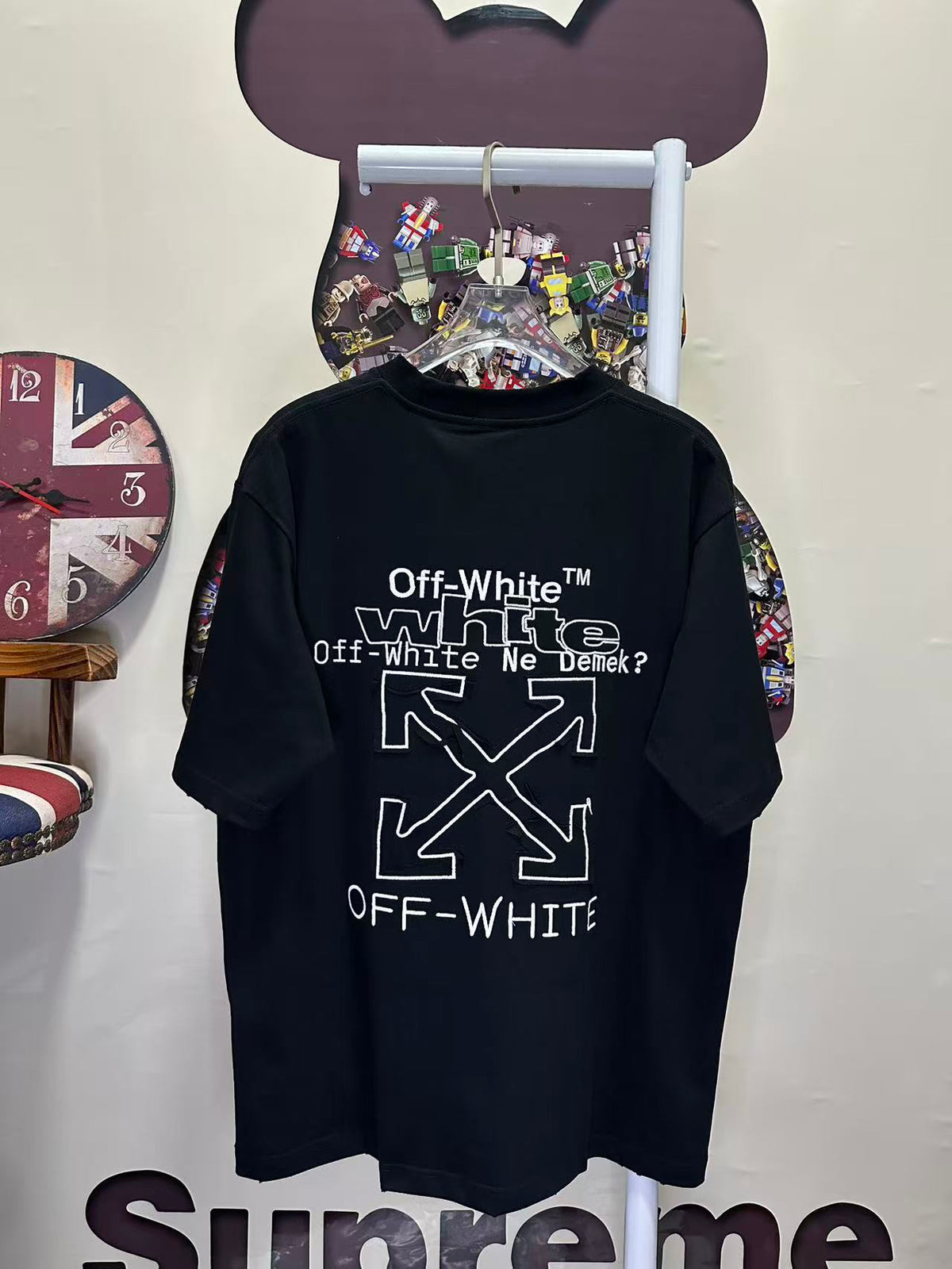 Off-White x Supreme Diagonal Arrow Graphic Crewneck T-Shirt