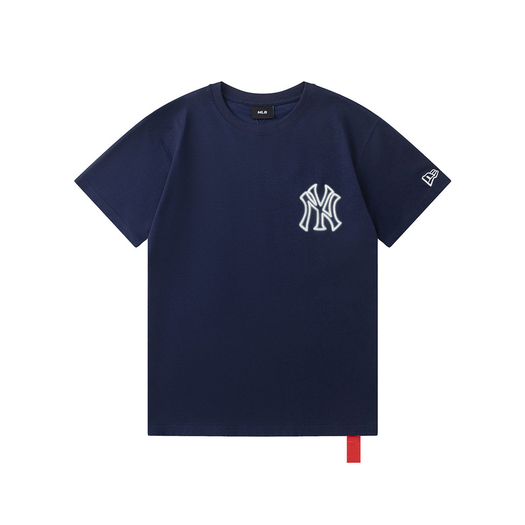 New Era x MLB SS25 New York Yankees Oversized Puff Print Logo T-Shirt – Breathable Relaxed Fit Crew Neck