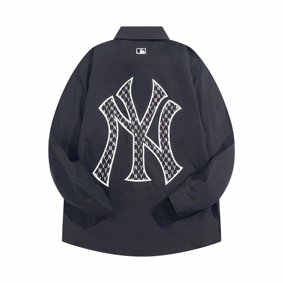 MLB New York Yankees Oversized Logo Embroidered Woven Shirt