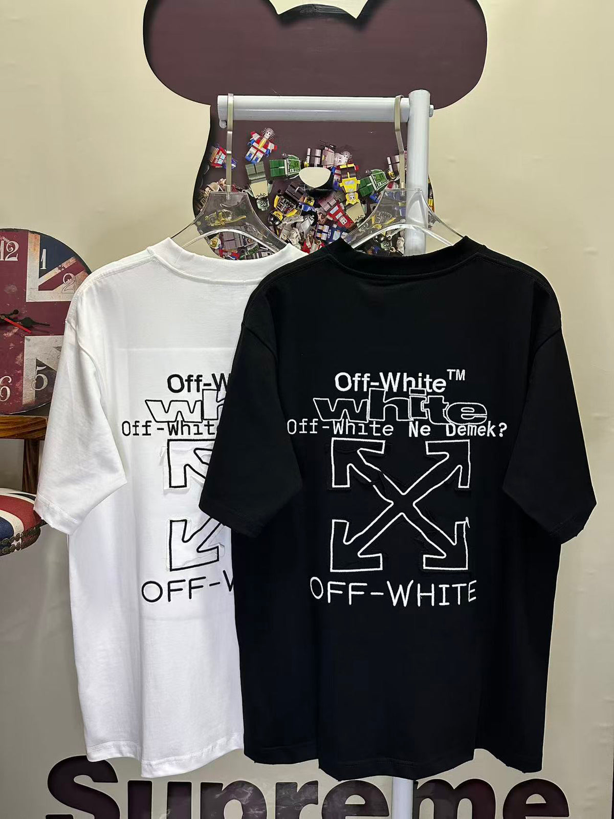 Off-White x Supreme Diagonal Arrow Graphic Crewneck T-Shirt