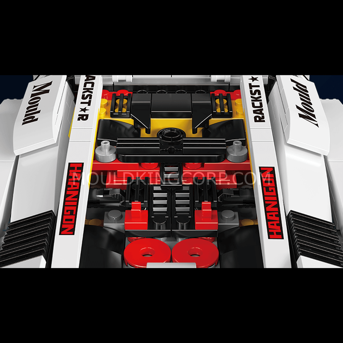 Mould King 13194 Remote Controlled 80S Italian Bull Coutach | 1,384 PCS